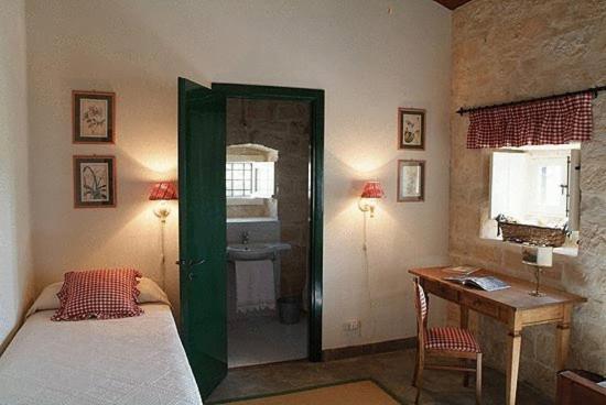 Masseria Ciancio Casa Serrafiori Luaran gambar