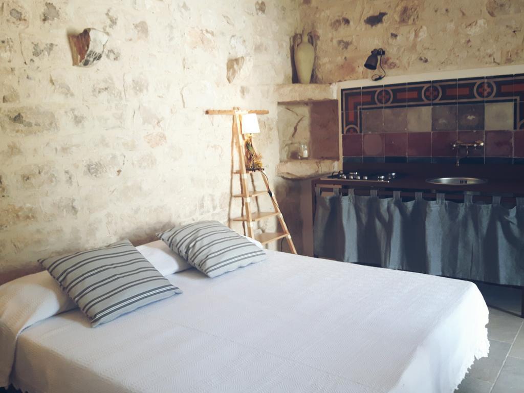 Masseria Ciancio Casa Serrafiori Luaran gambar